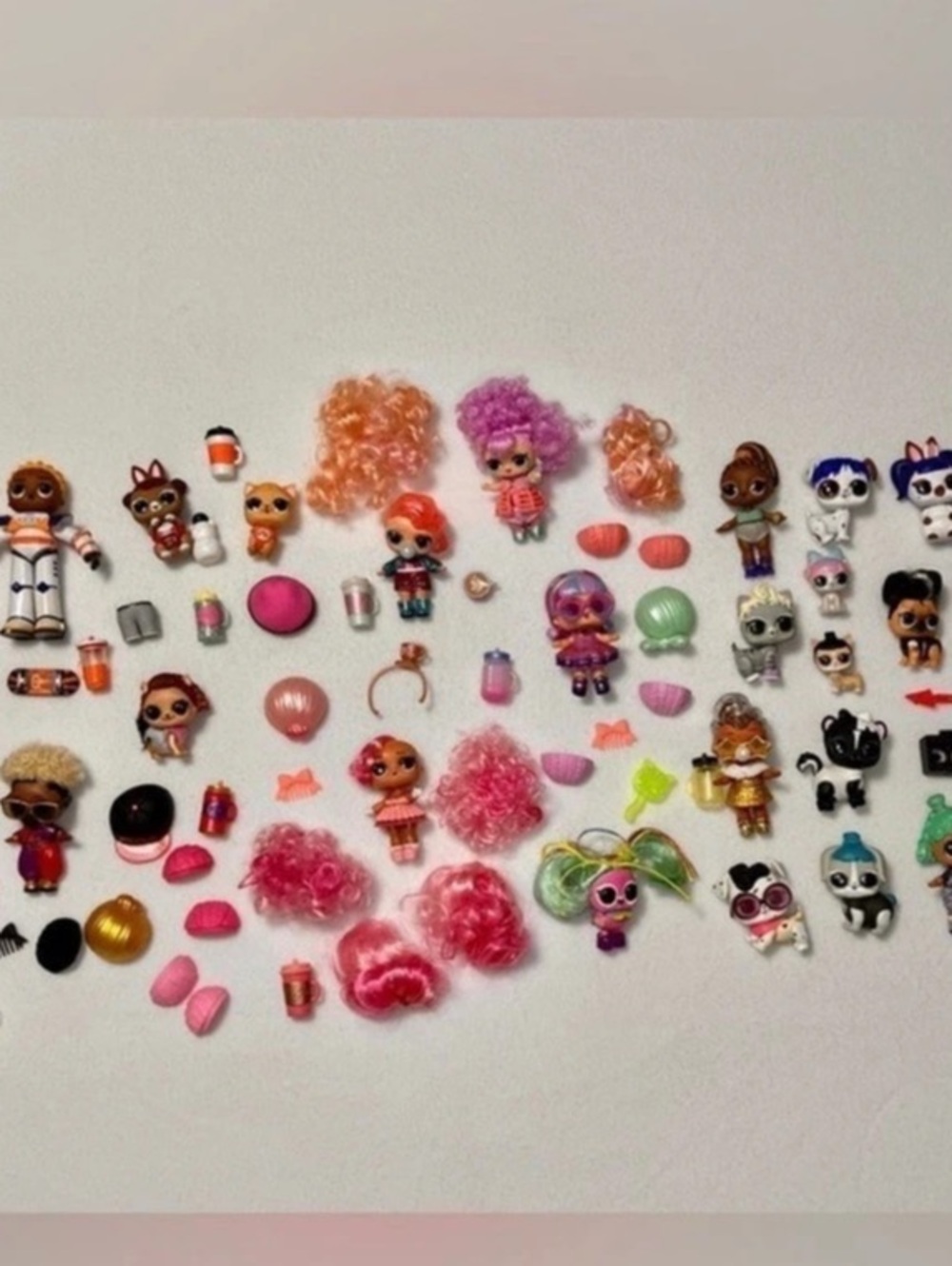 LOL Assorted Fashion Dolls & Accessories Lot